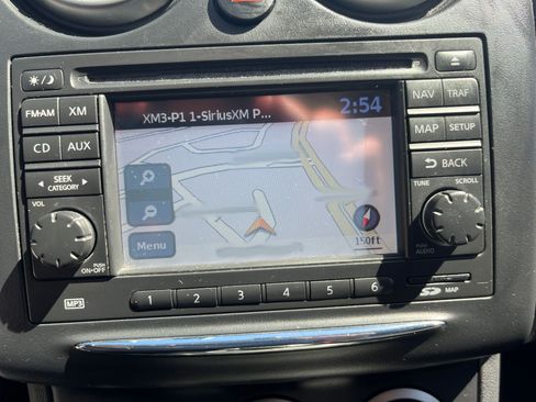 Used 2011 Nissan Rogue SV w/ Premium Pkg image 21