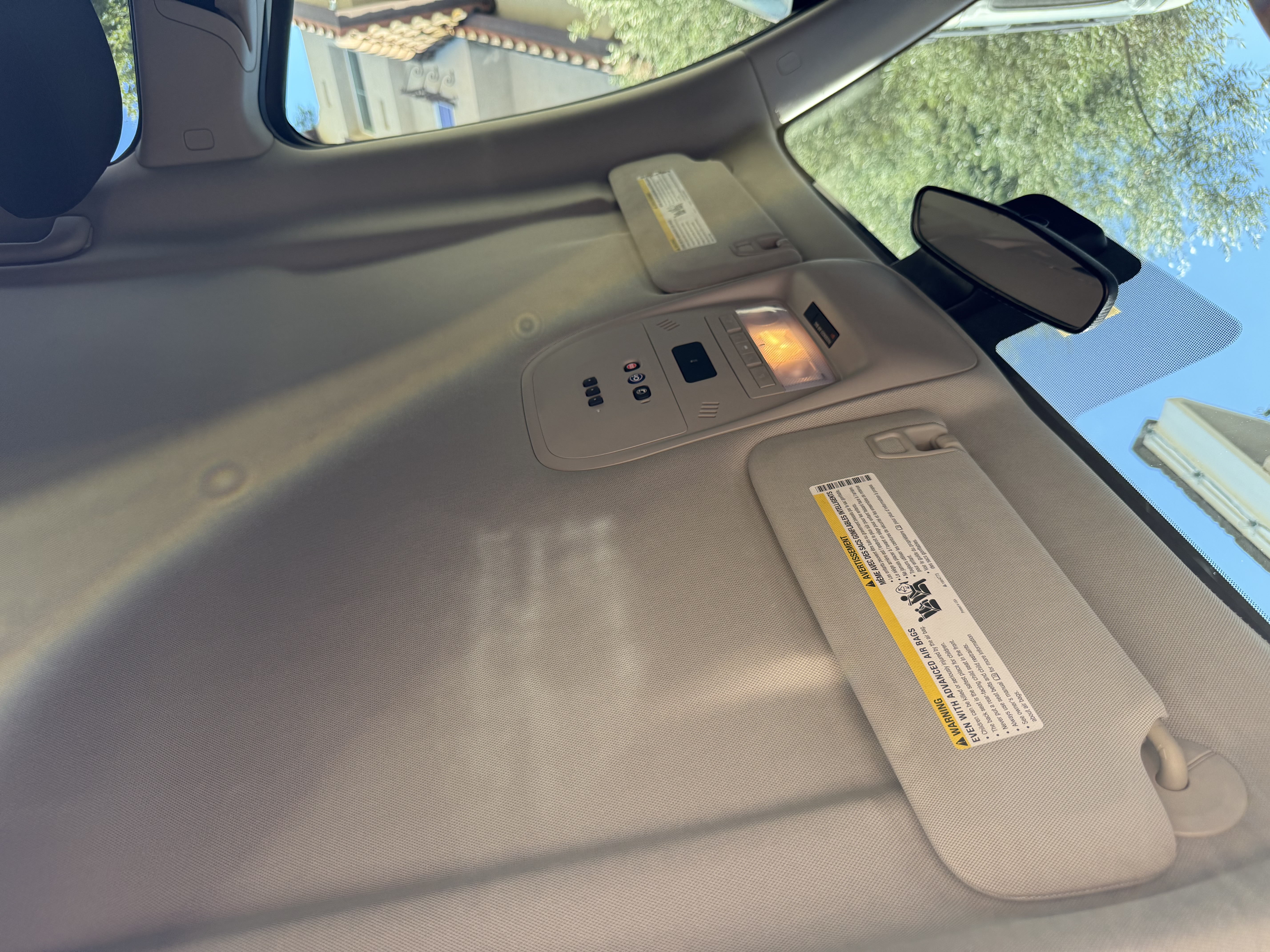 Used 2014 Chevrolet Volt FWD image 20