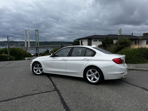 Used 2015 BMW 328i Sedan RWD image 6
