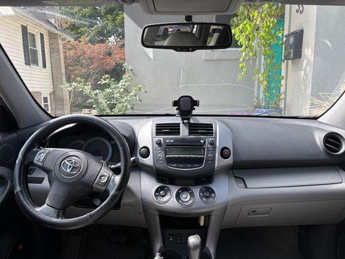 Used 2008 Toyota RAV4 Limited AWD/4WD image 17