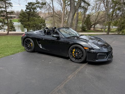 Used 2016 Porsche Boxster Spyder RWD image 1