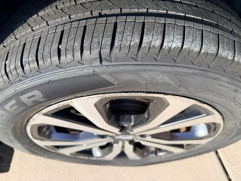 Used 2020 Subaru Forester Limited image 14