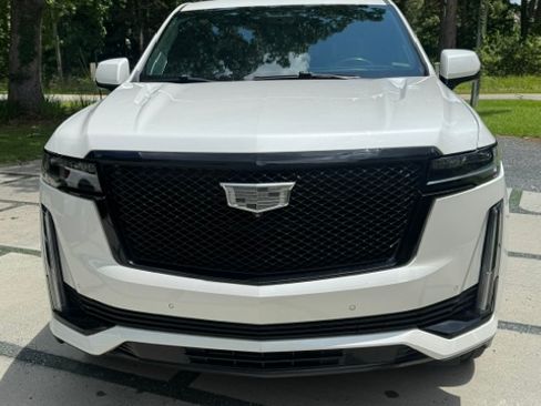 Used 2021 Cadillac Escalade Sport Platinum AWD/4WD image 4