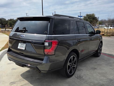 Used 2019 Ford Expedition Limited w/ Equipment Group 303A image 8
