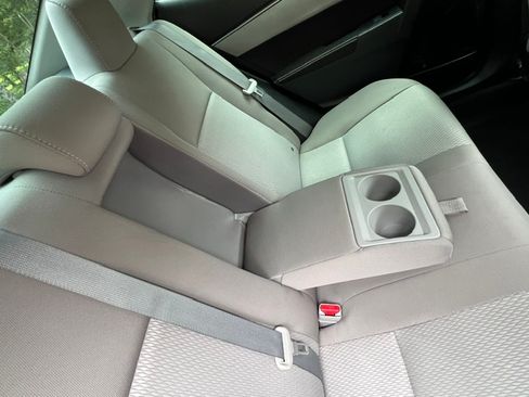 Used 2016 Toyota Corolla LE FWD image 10