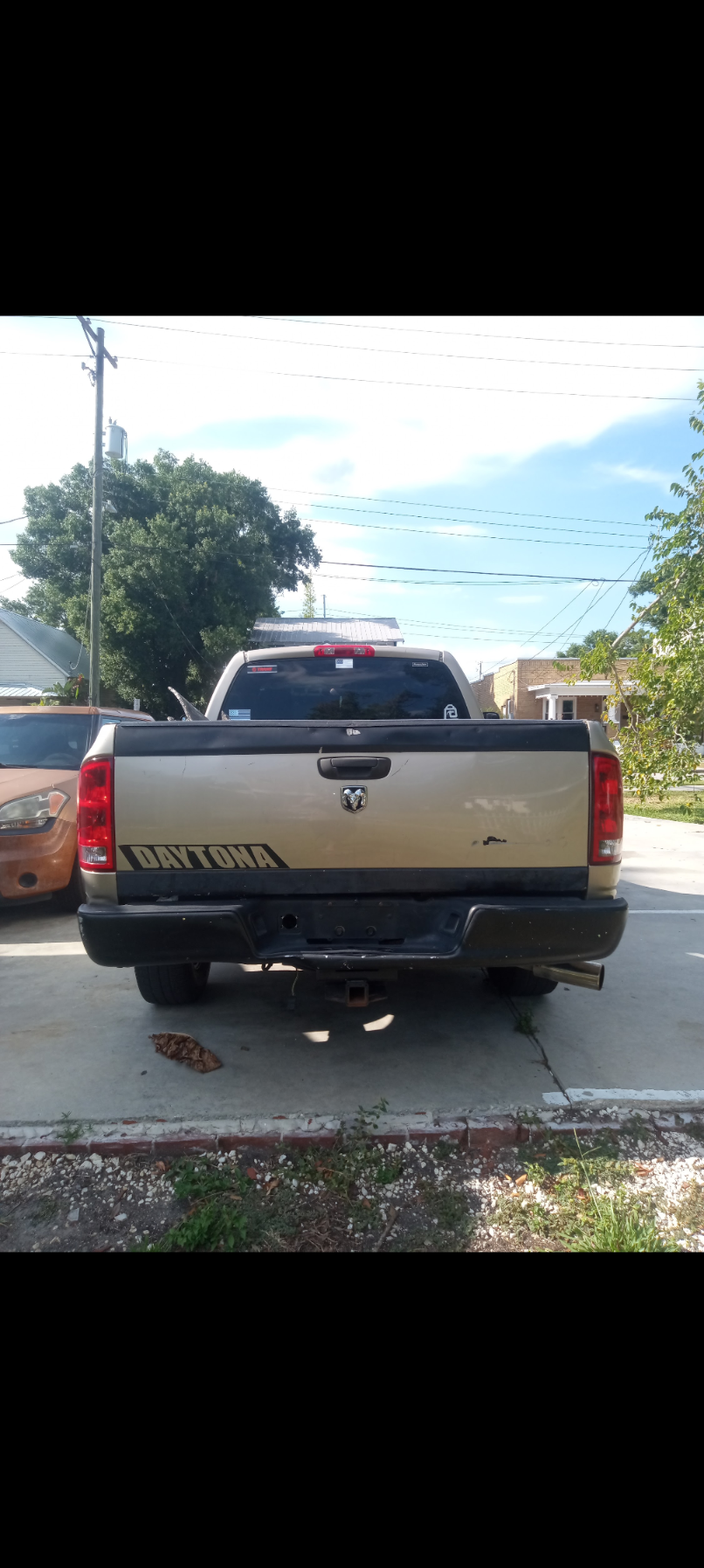 Used 2005 Dodge Ram 1500 Truck ST RWD image 2