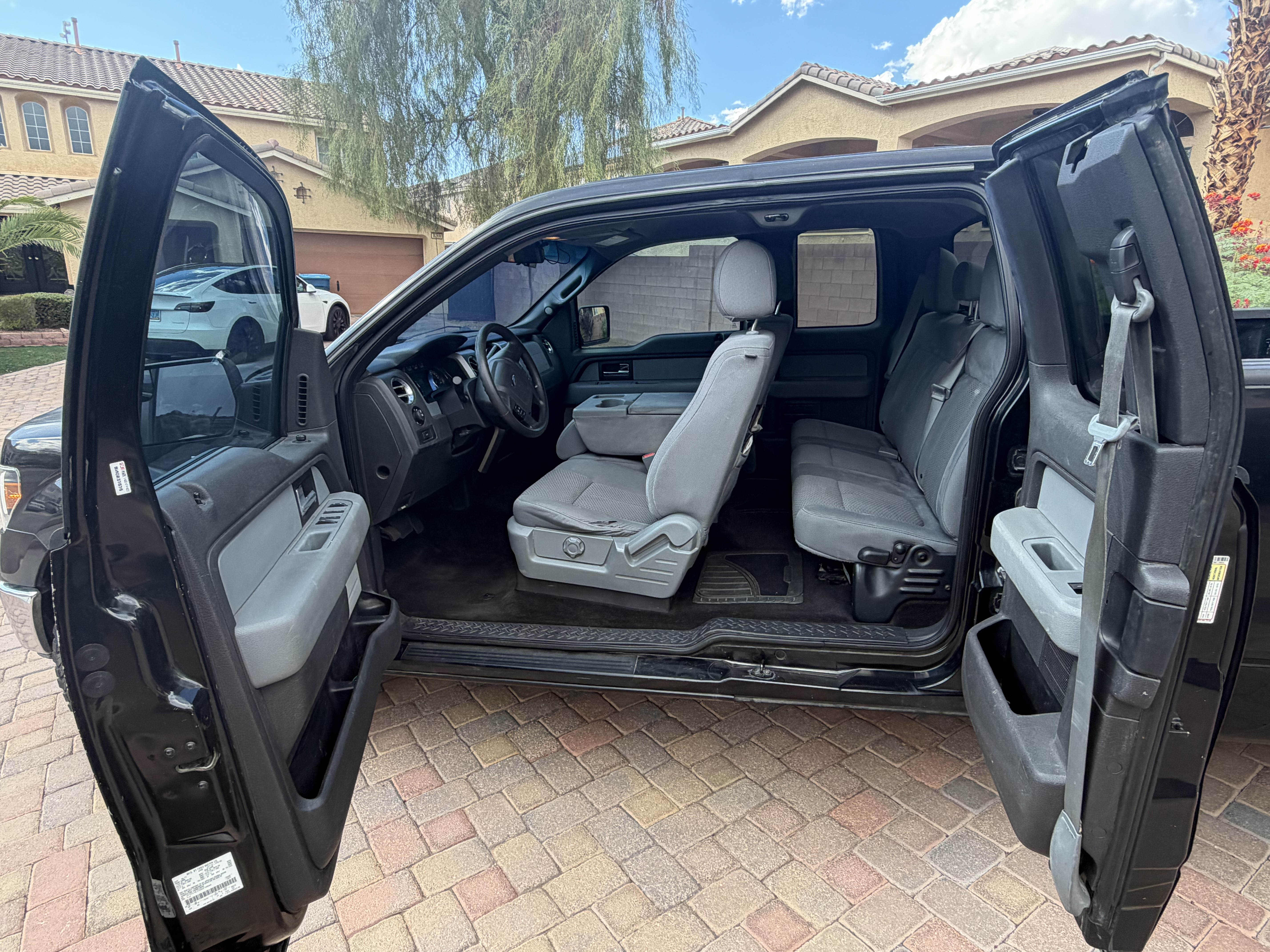 Used 2013 Ford F150 XLT w/ Trailer Tow Pkg AWD/4WD image 2
