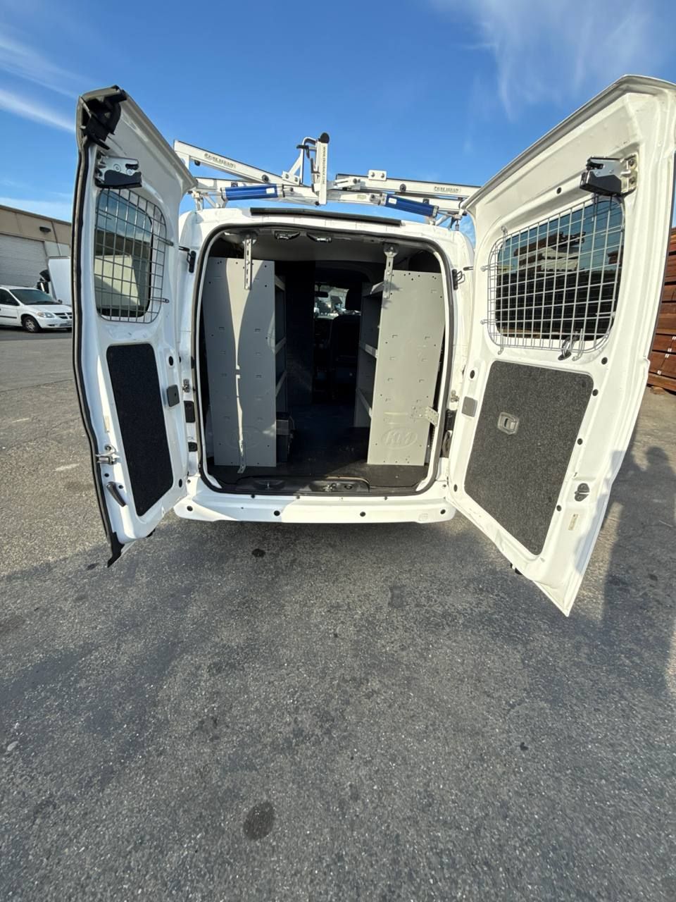 Used 2015 Nissan NV200 SV w/ Technology Package FWD image 14