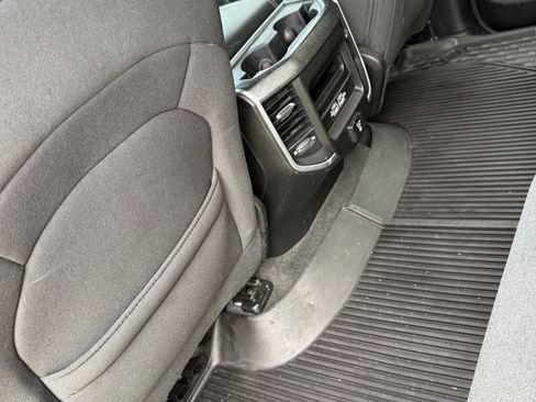 Used 2020 RAM 1500 Big Horn AWD/4WD image 8