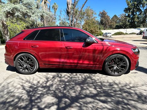 Used 2023 Audi SQ8 Prestige image 8