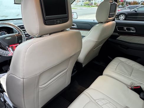 Used 2016 Ford Explorer Platinum image 12