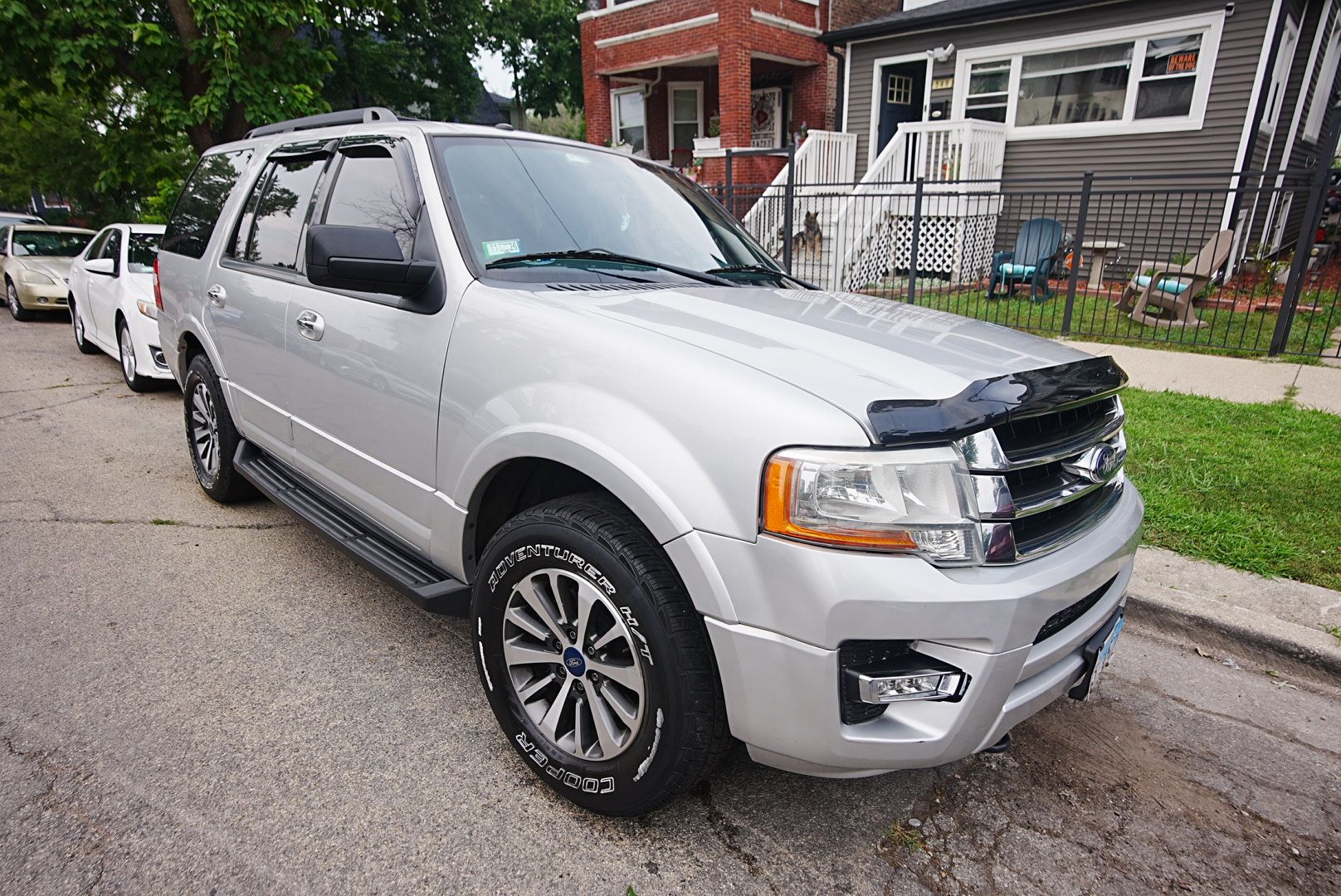 Used 2016 Ford Expedition XLT AWD/4WD image 5