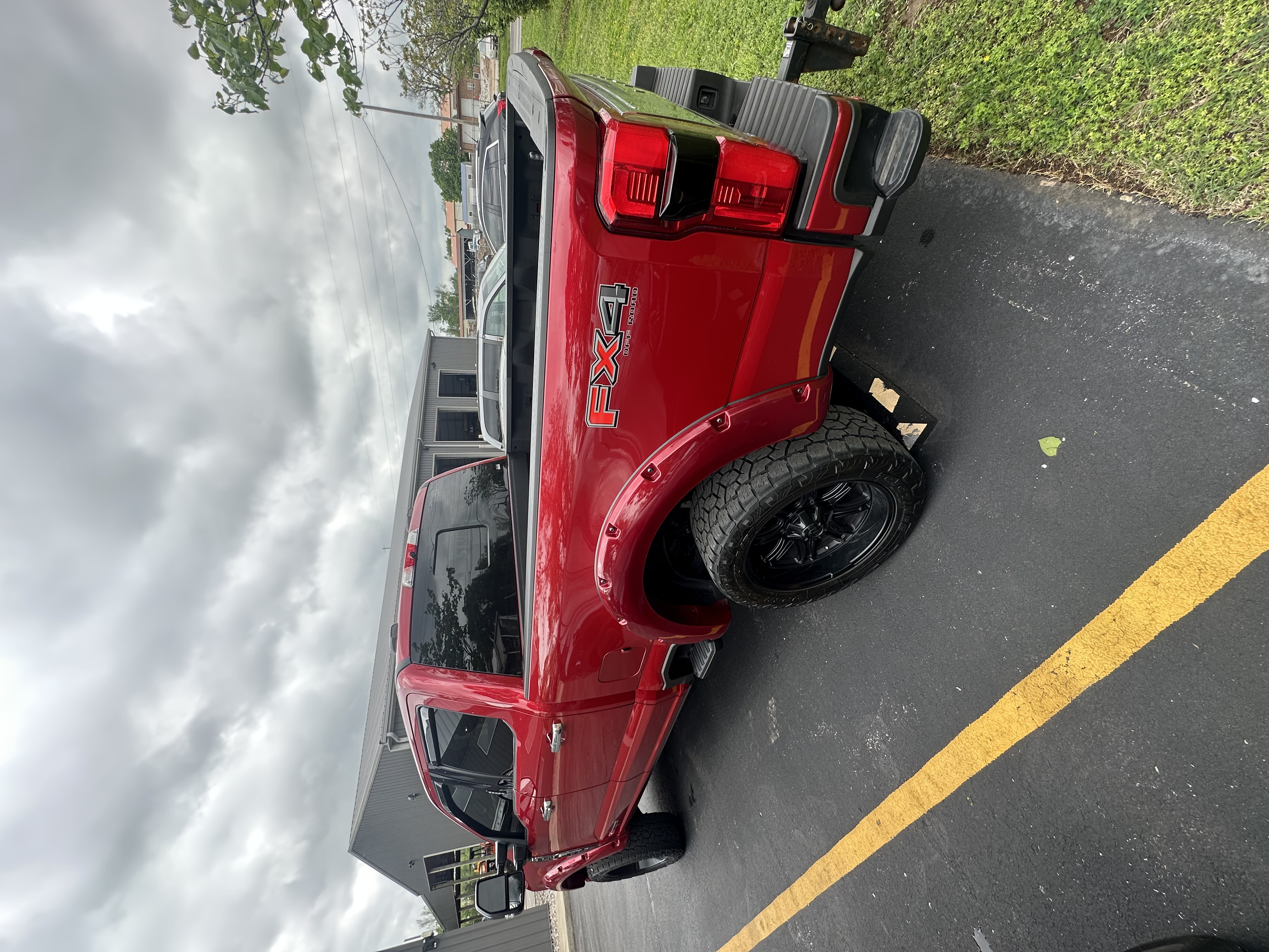 Used 2024 Ford F350 Limited w/ FX4 Off-Road Package AWD/4WD image 4