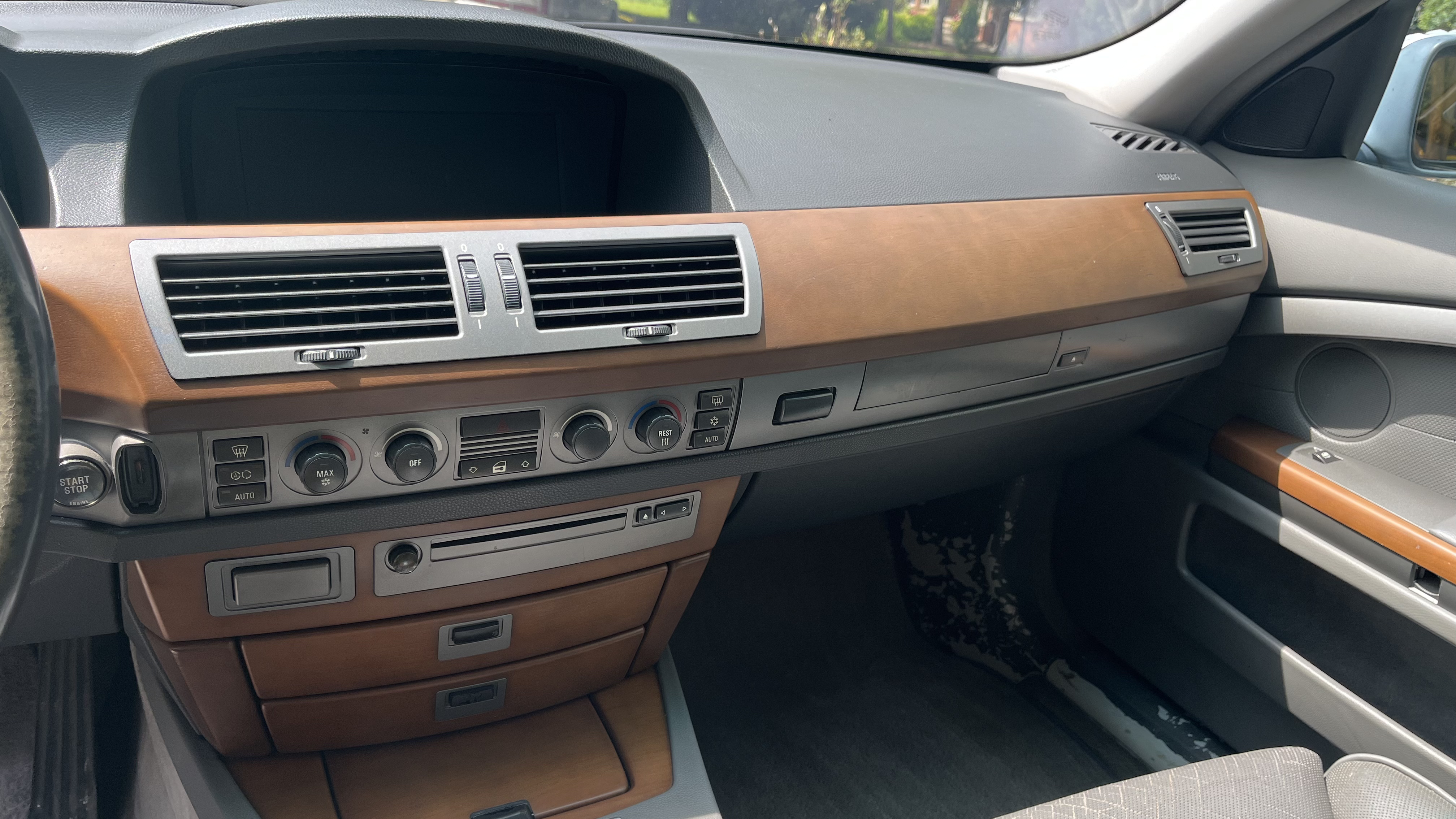 Used 2003 BMW 745Li RWD image 30