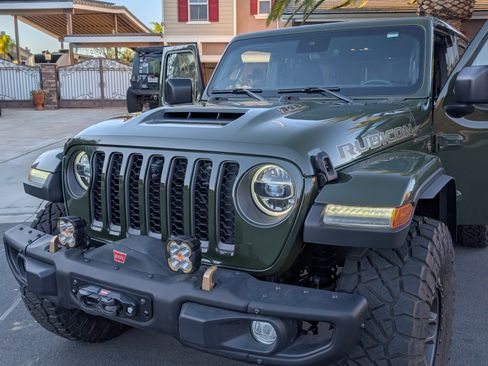 Used 2022 Jeep Wrangler Unlimited Rubicon w/ Xtreme Recon 35" Tire Package image 13