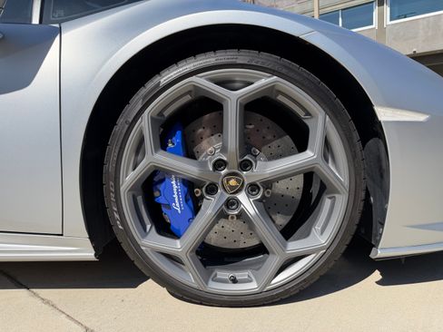 Used 2020 Lamborghini Huracan EVO AWD/4WD image 27