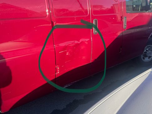 Used 2009 Chevrolet Express 3500 Extended image 4