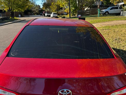 Used 2014 Toyota Corolla LE image 21