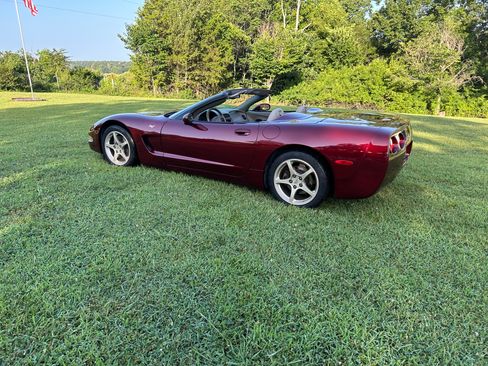 Used 2003 Chevrolet Corvette Convertible w/ Preferred Equipment Group1 RWD image 10