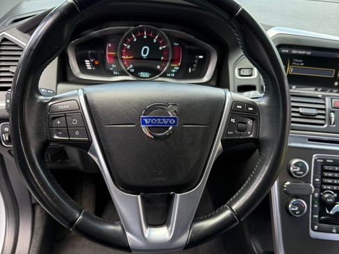 Used 2015 Volvo XC60 T5 Premier Plus FWD image 18