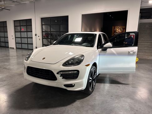 Used 2013 Porsche Cayenne GTS AWD/4WD image 10
