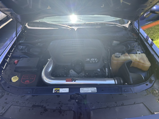 Used 2013 Dodge Challenger SXT RWD image 11