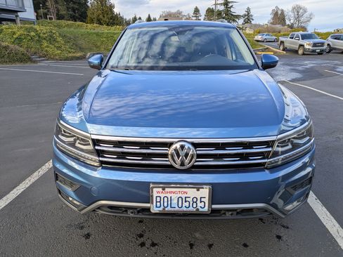 Used 2019 Volkswagen Tiguan SEL Premium w/ 3rd Row Seat Package image 15