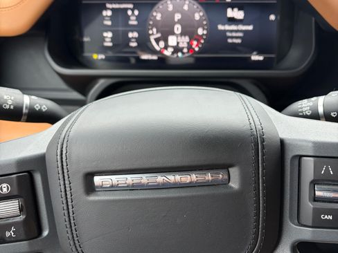 Used 2024 Land Rover Defender 110 X image 12