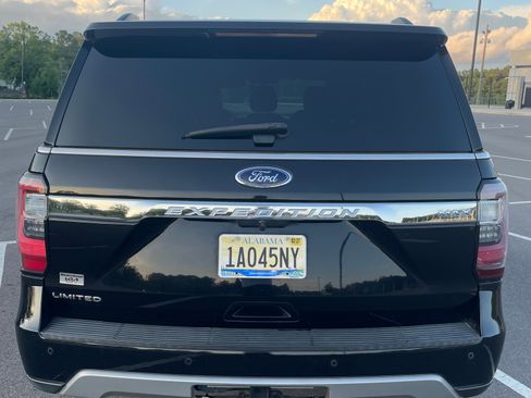 Used 2019 Ford Expedition Max Limited RWD image 6