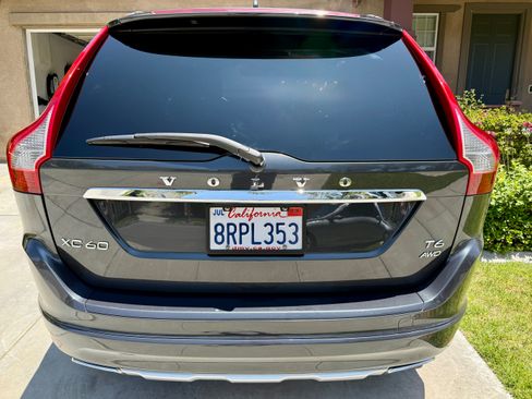 Used 2015 Volvo XC60 T6 image 4