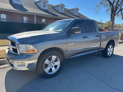 Used 2009 Dodge Ram 1500 Truck SLT w/ Popular Equipment Group image 1