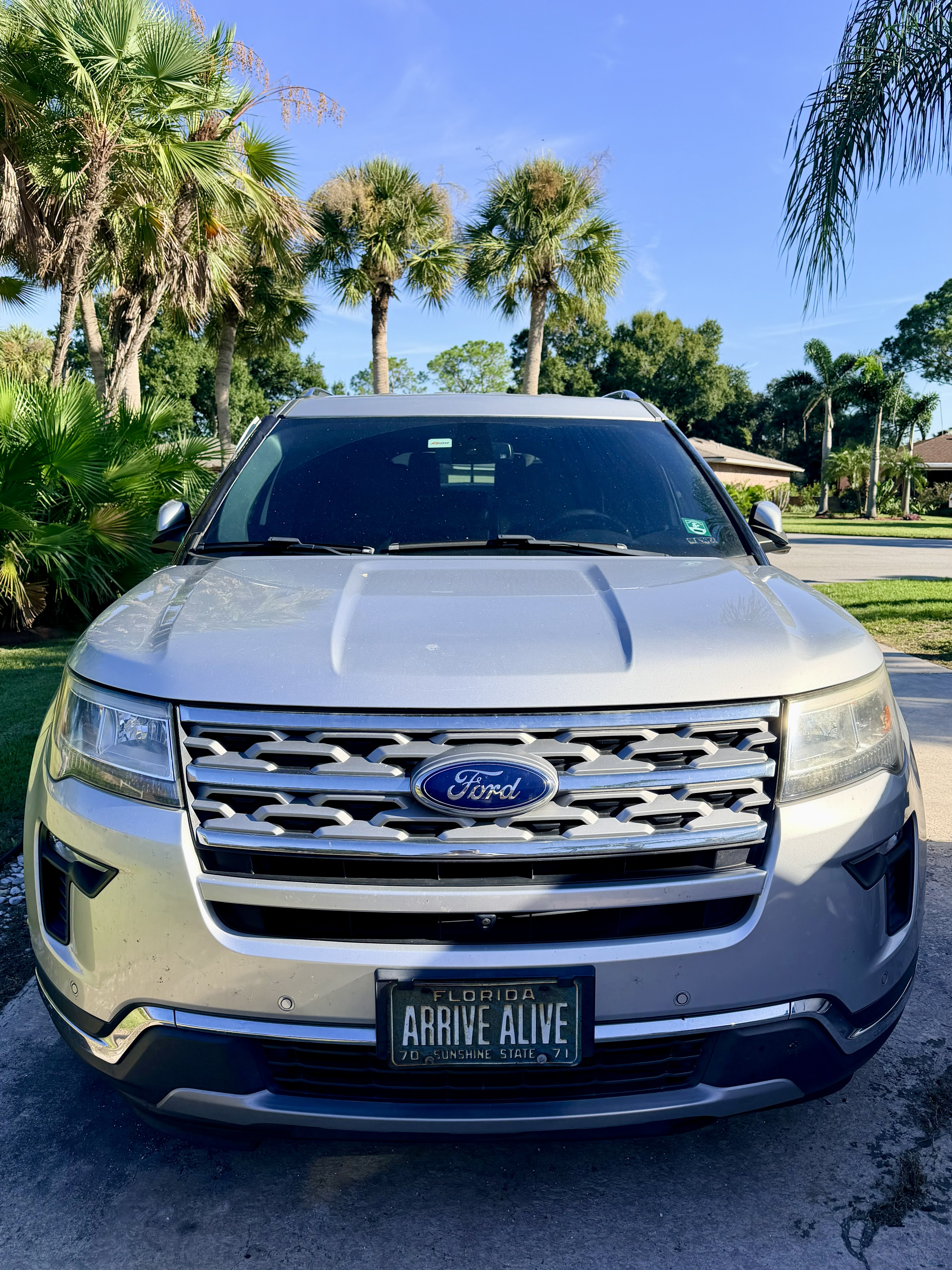 Used 2018 Ford Explorer Limited w/ Equipment Group 301A FWD image 1