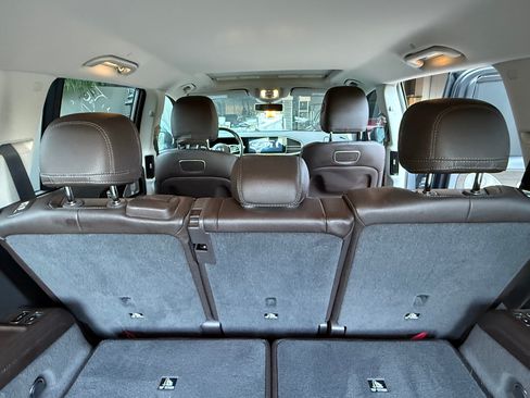 Used 2020 Mercedes-Benz GLS 450 4MATIC image 15