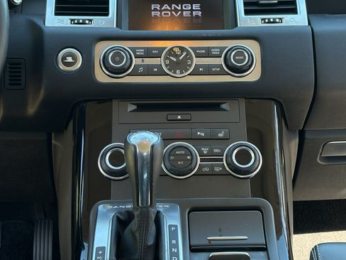 Used 2013 Land Rover Range Rover Sport HSE LUX w/ Luxury Interior Pkg image 15