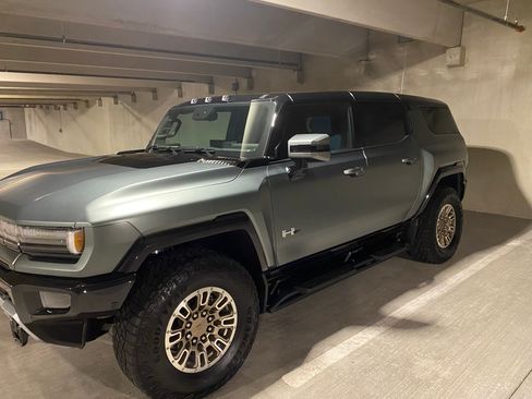 Used 2024 GMC Hummer EV 3X w/ Extreme Off-Road Package AWD/4WD image 9