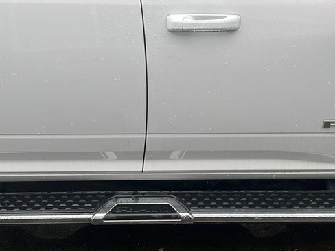 Used 2022 RAM 2500 Big Horn AWD/4WD image 2