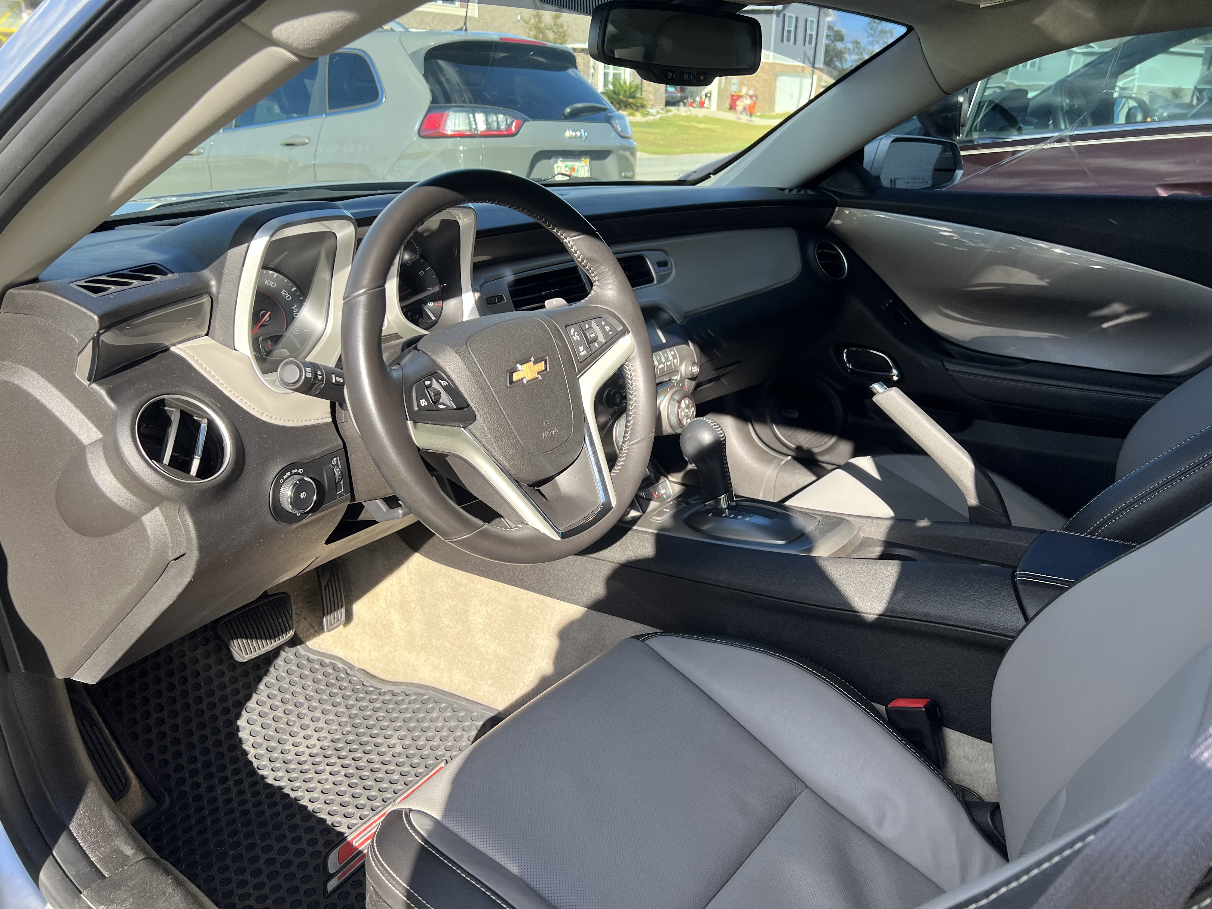 Used 2012 Chevrolet Camaro LT RWD image 13