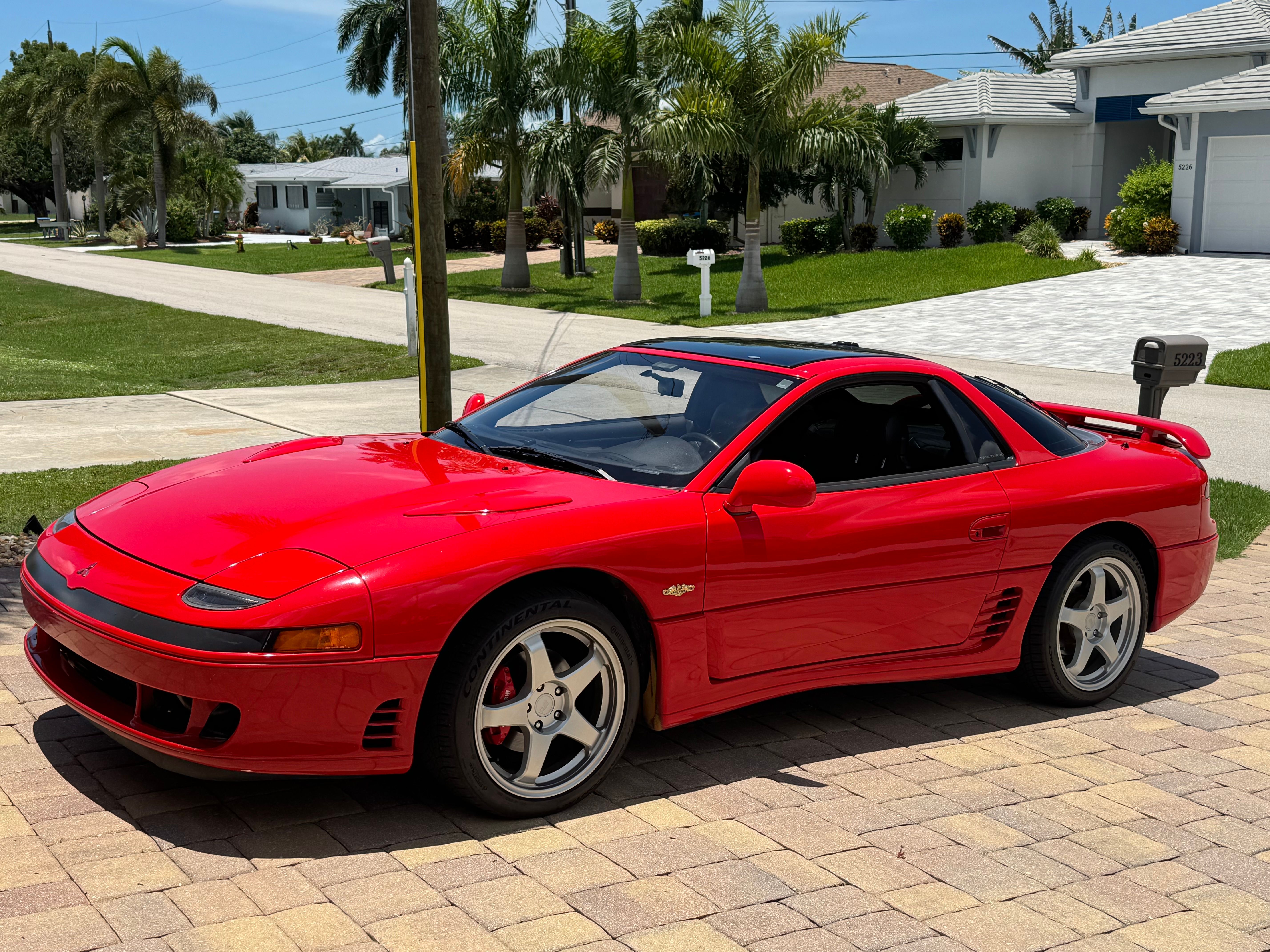 Used 1993 Mitsubishi 3000GT VR-4 AWD/4WD image 1