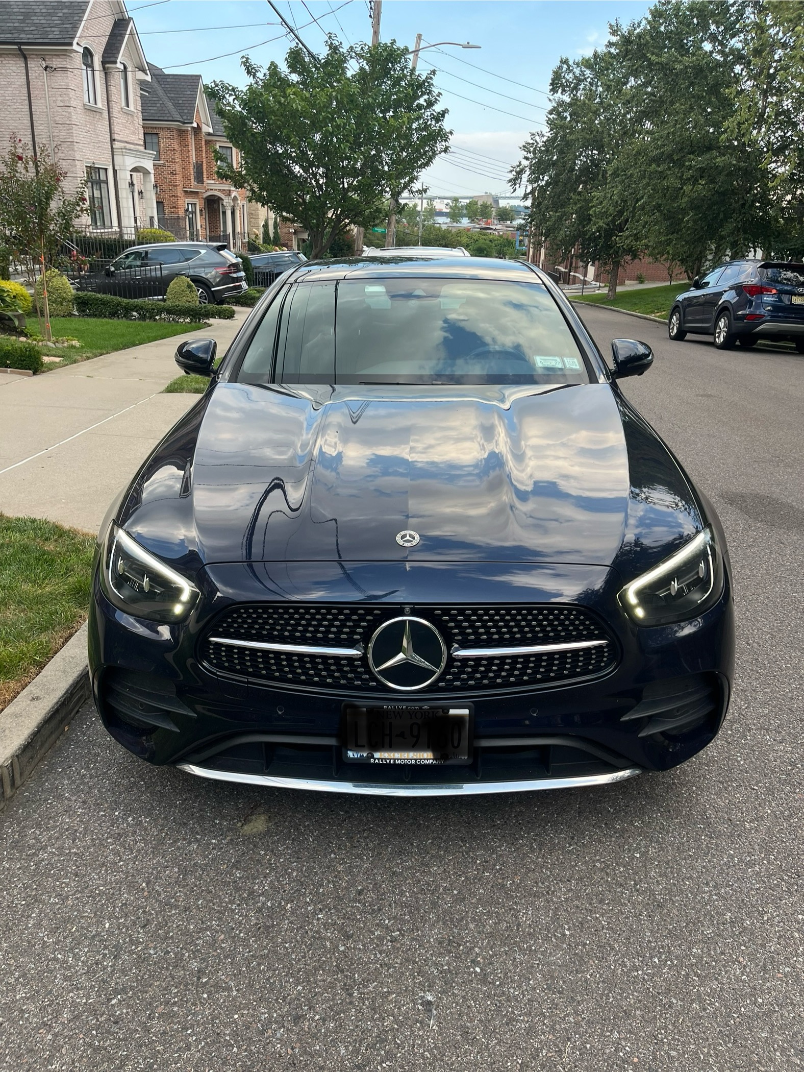 Used 2021 Mercedes-Benz E 350 4MATIC Sedan image 1