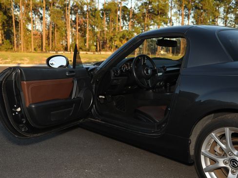 Used 2014 MAZDA MX-5 Miata Grand Touring image 15