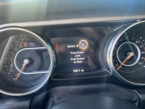 Used 2020 Jeep Gladiator Sport w/ Quick Order Package 24S image 9