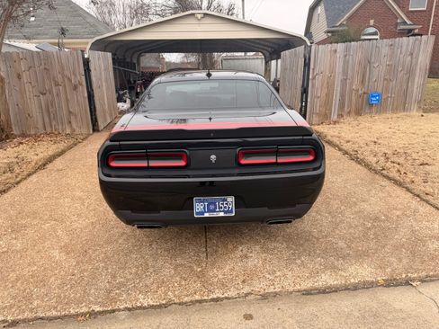 Used 2017 Dodge Challenger R/T Scat Pack image 5