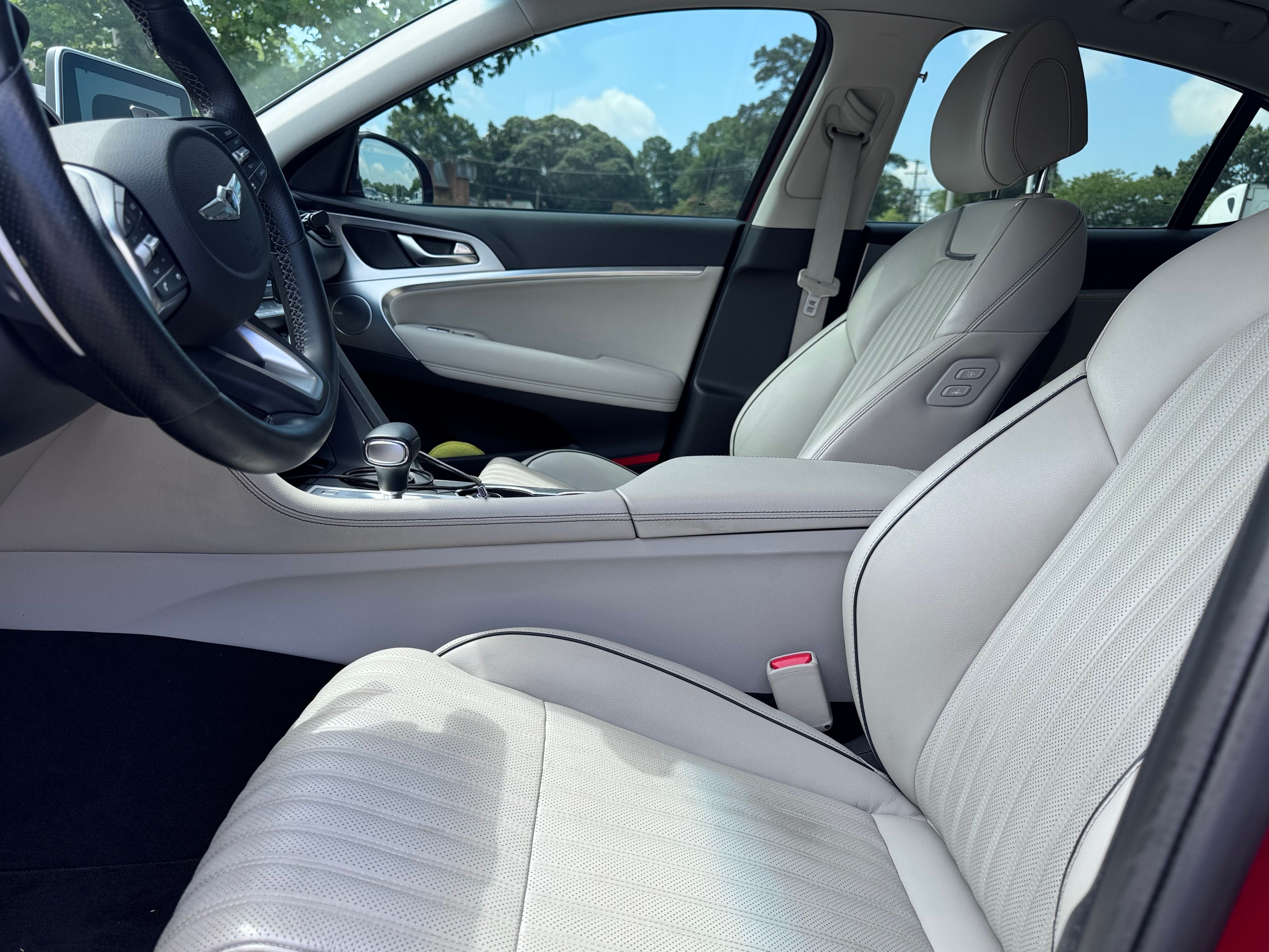 Used 2019 Genesis G70 3.3T Advanced w/ Elite Package RWD image 8