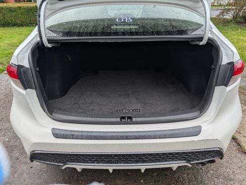 Used 2021 Toyota Corolla SE w/ SE Premium Package image 8