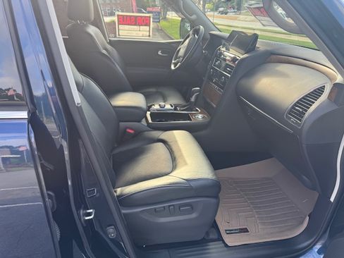 Used 2022 Nissan Armada SL w/ Captain's Chairs Package RWD image 6