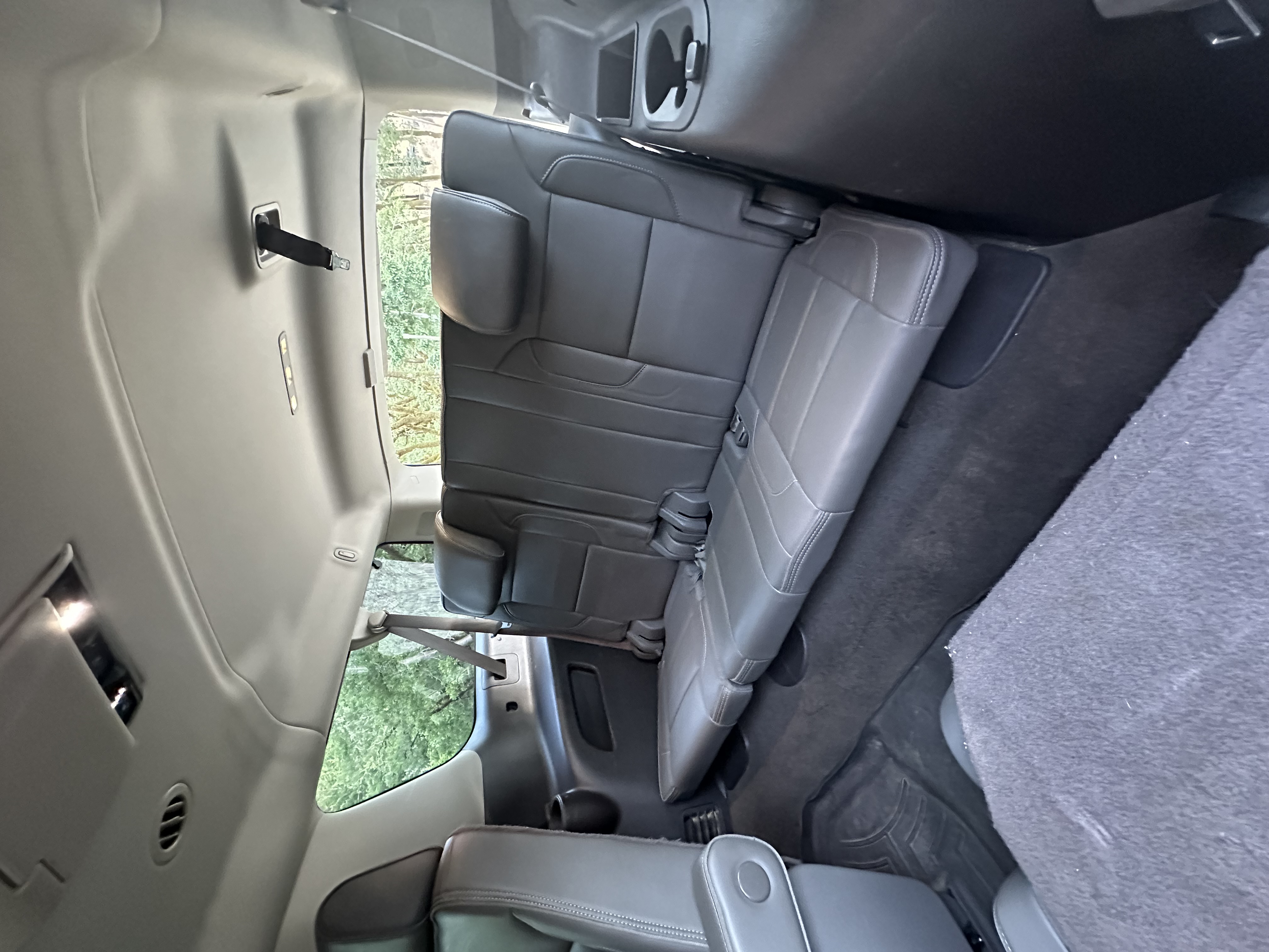Used 2016 GMC Yukon XL Denali w/ Open Road Package AWD/4WD image 14