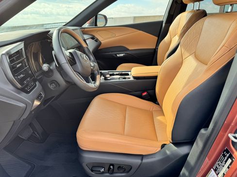 Used 2024 Lexus RX 350h image 24