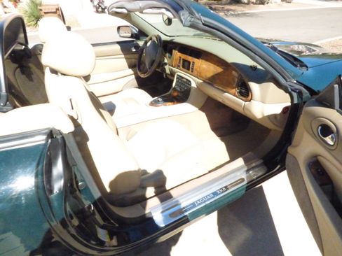 Used 2001 Jaguar XK8 Convertible image 5