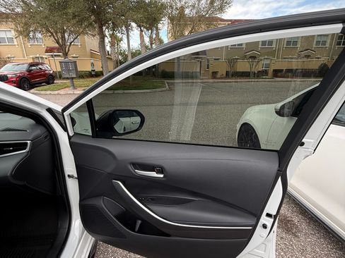 Used 2022 Toyota Corolla SE w/ Carpet Mat Package (TMS) image 16