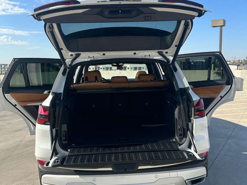Used 2024 BMW X5 sDrive40i w/ Premium Package image 22